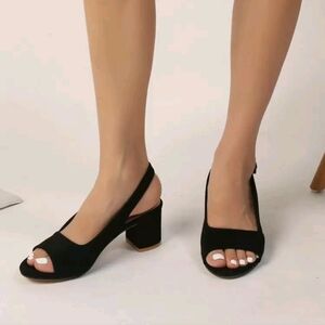 Black Slingback Open-Toe Block Heel Women's Sandals